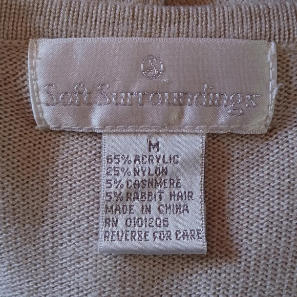 Soft Surroundings Cream Color Knit V Neck Cashmere Rabbit Hair Sweater Medium - Picture 6 of 6